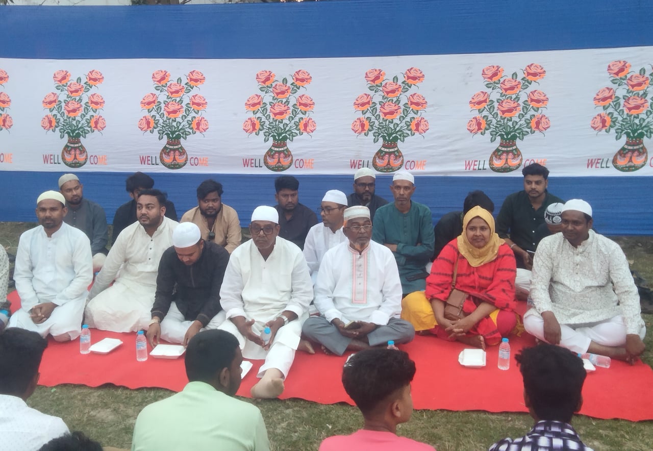 বাঘা উপজেলার আড়ানী পৌর ছাত্রদলের আয়োজনে ইফতার মাহফিল অনুষ্ঠিত Cover