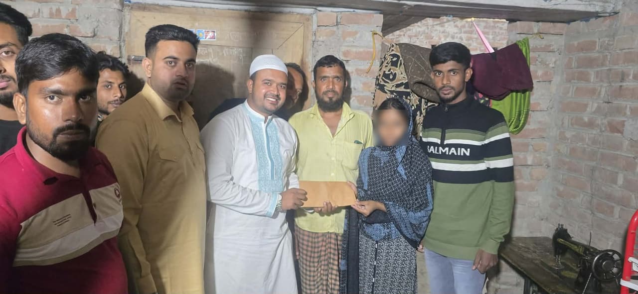 প্রতিবন্ধী মেধাবী শিক্ষার্থীর উচ্চশিক্ষার স্বপ্নপূরণে পাশে দাঁড়ালেন শামীম সরকার Cover