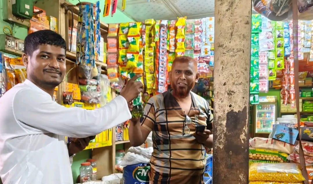 রাজশাহীর বাঘায় বিরল দৃষ্টান্ত: সংকটকালে বাইক চালকদের পাশে যুবদল নেতা সুমন Cover